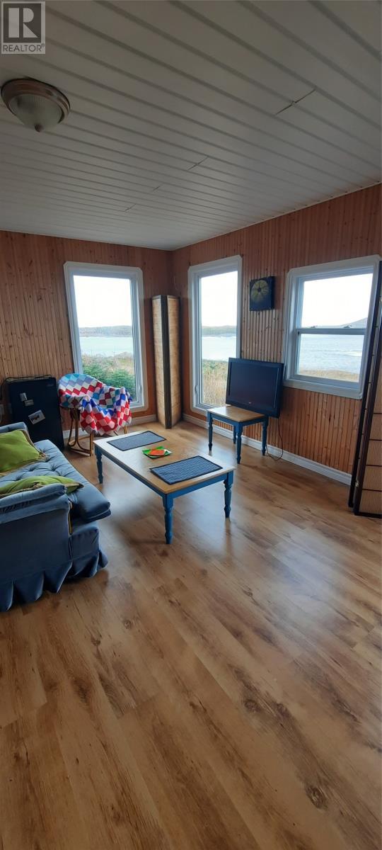 8 Main Street, Hay Cove, NL - Indoor Photo Showing Other Room