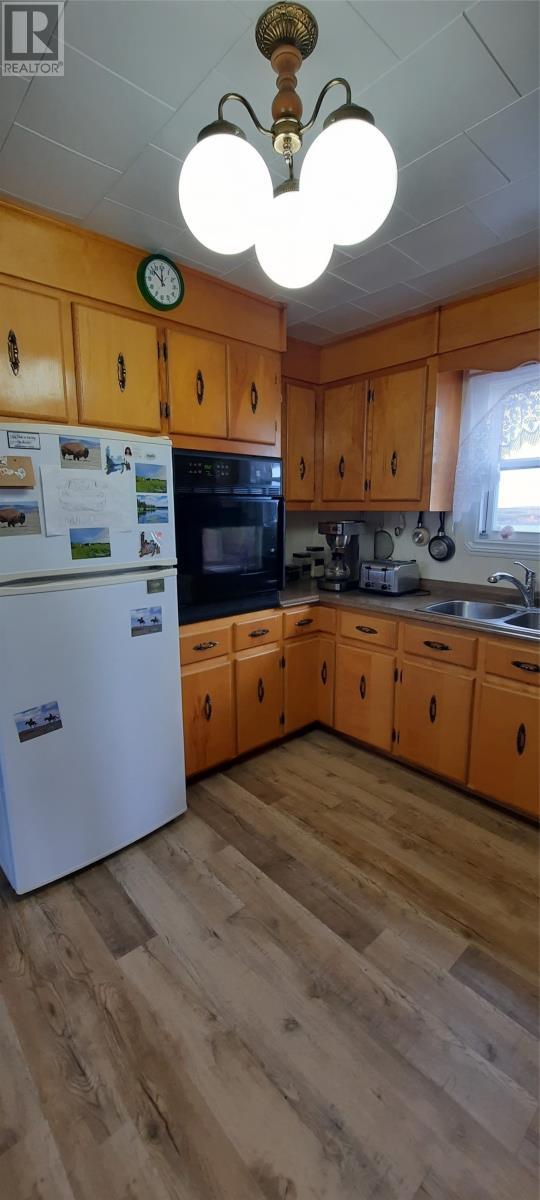 8 Main Street, Hay Cove, NL - Indoor Photo Showing Kitchen With Double Sink