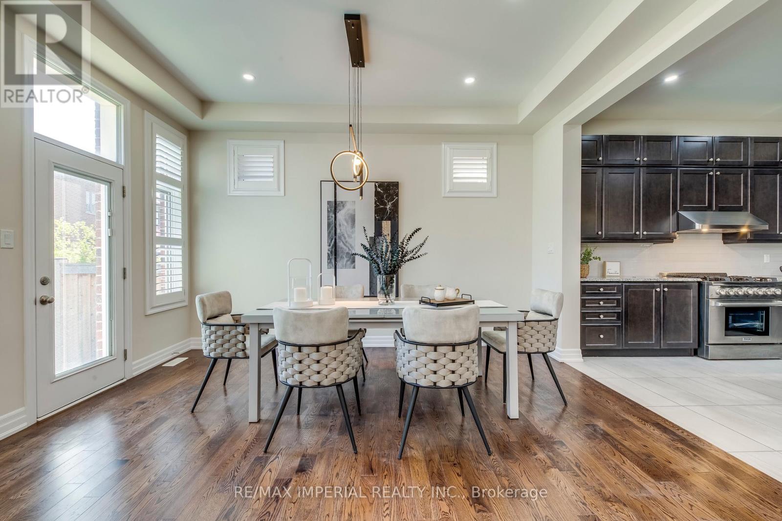 3263 Donald Mackay Street, Oakville, ON - Indoor Photo Showing Dining Room