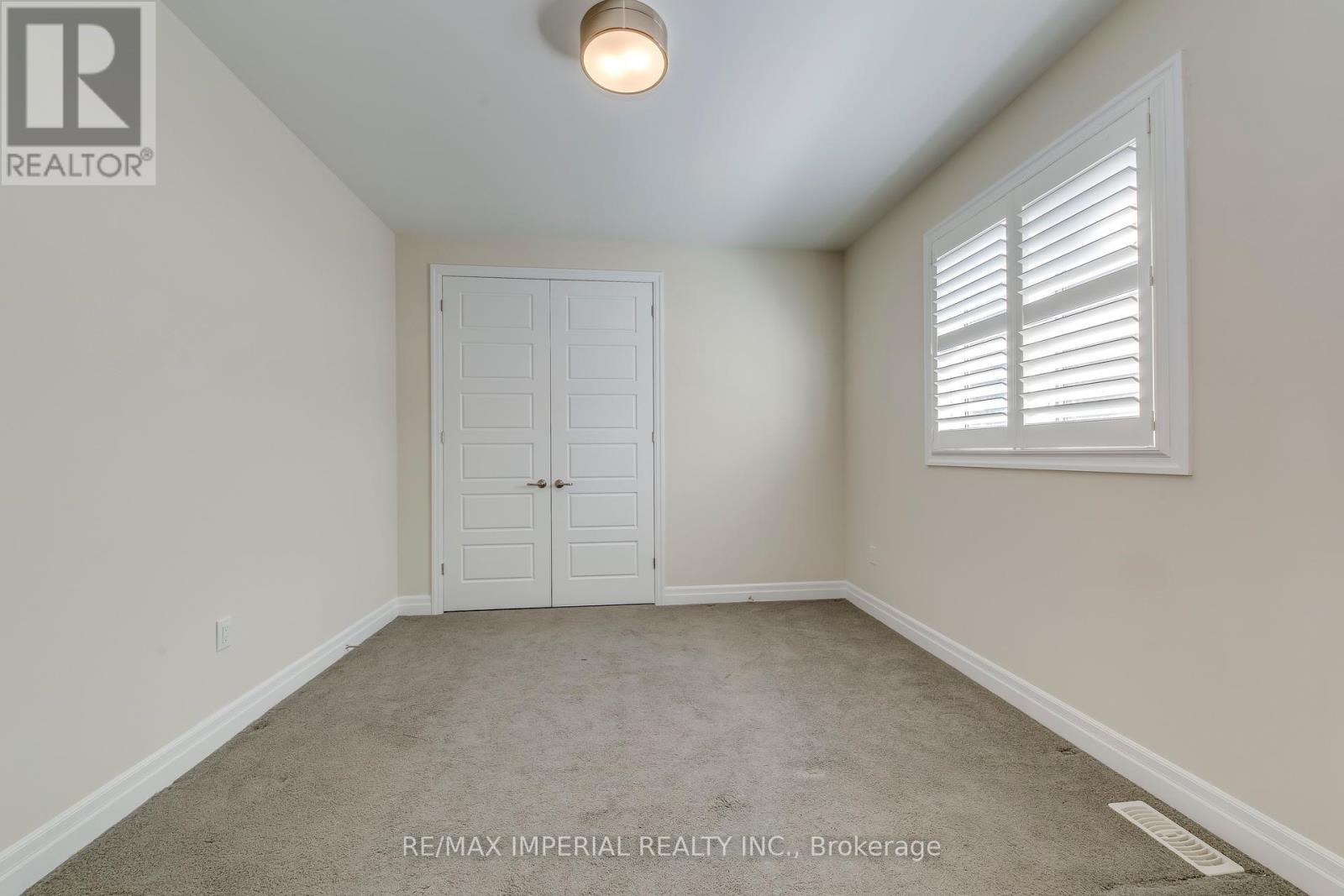 3263 Donald Mackay Street, Oakville, ON - Indoor Photo Showing Other Room