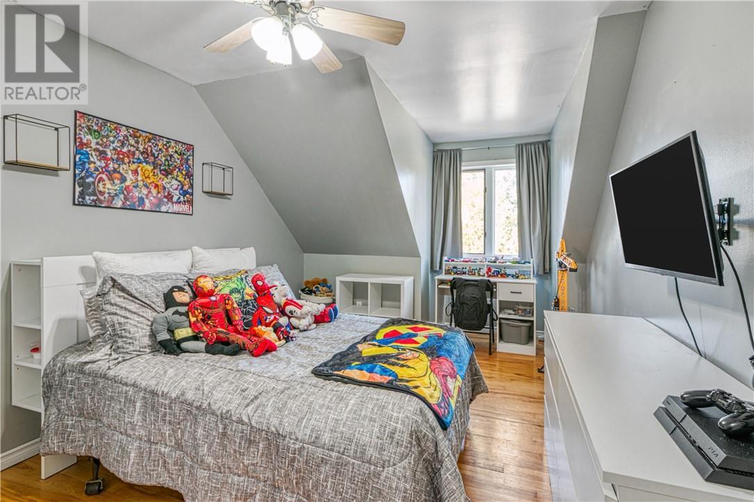4742 Gabrielle Street, Hanmer, ON - Indoor Photo Showing Bedroom