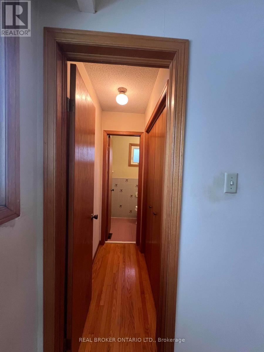 Walk in Closet - 41 Cleethorpes Boulevard, Toronto, ON - Indoor Photo Showing Other Room