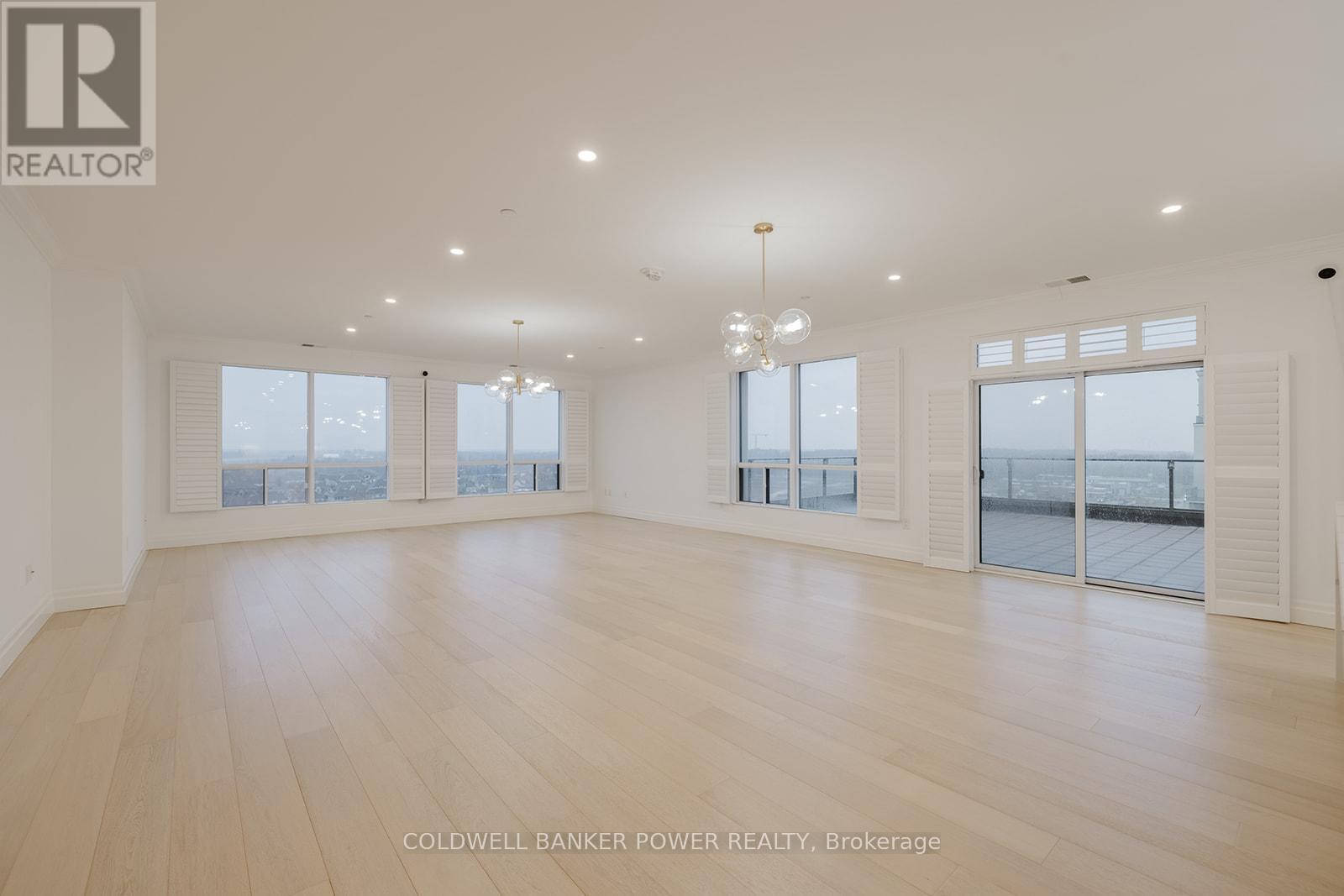 1103 - 260 Villagewalk Boulevard, London North (North R), ON - Indoor