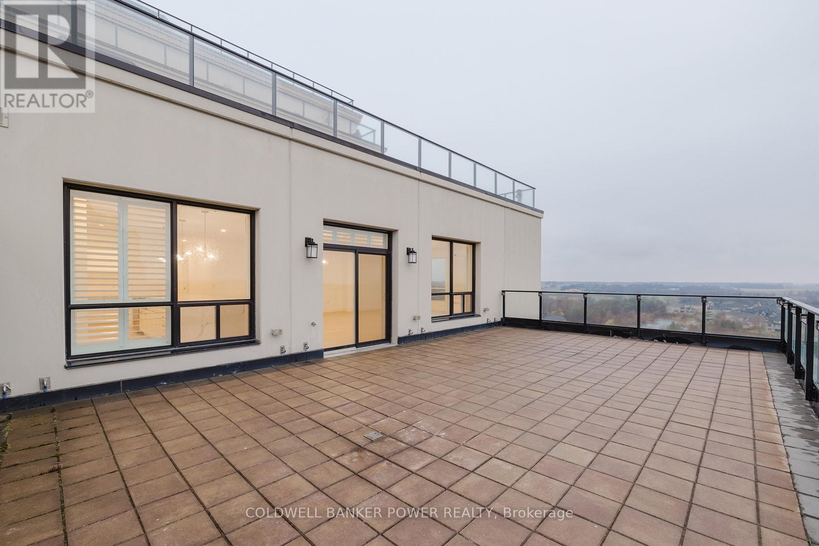 1103 - 260 Villagewalk Boulevard, London North (North R), ON - With Exterior