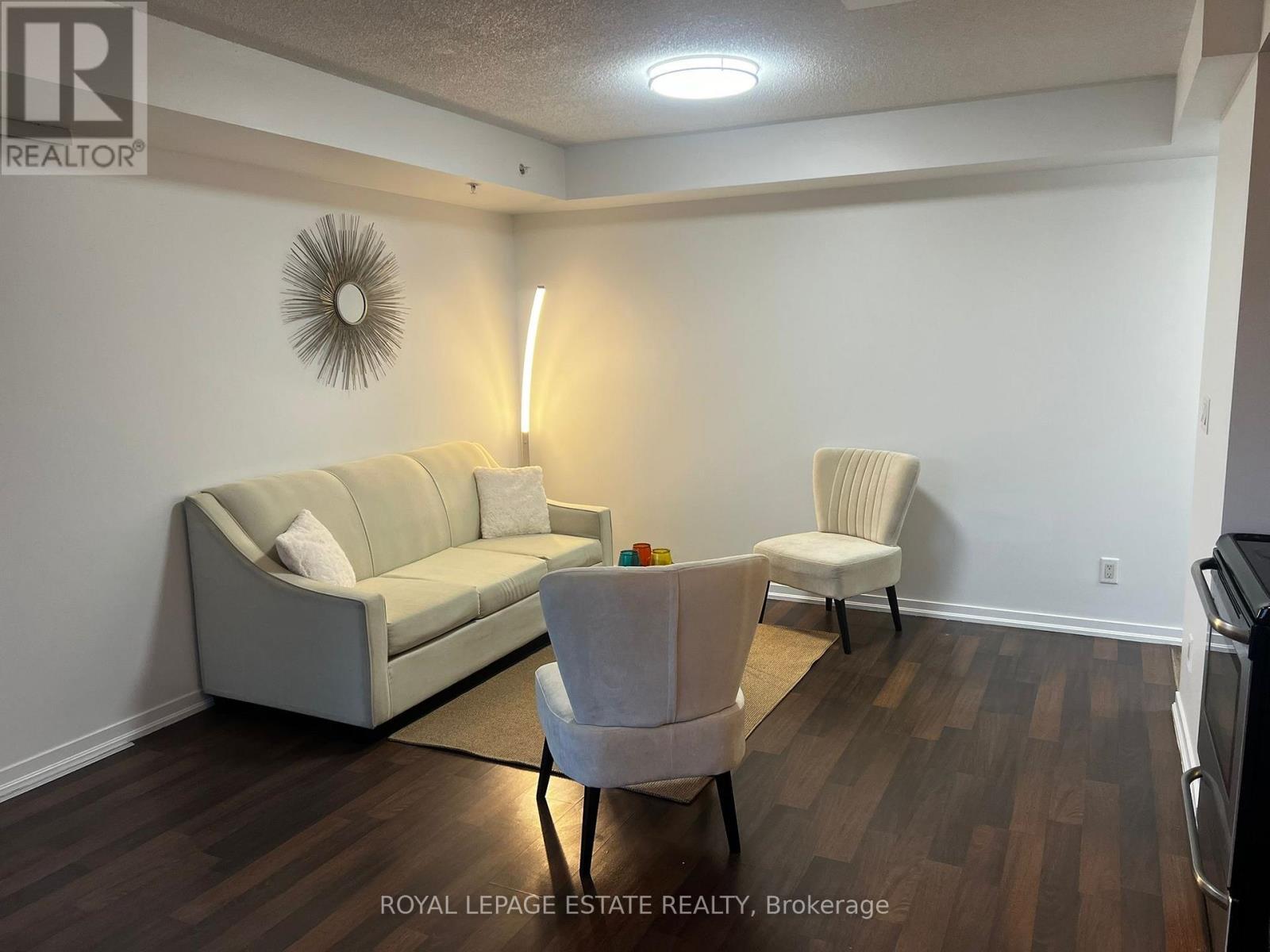 612 - 20 Joe Shuster Way, Toronto, ON - Indoor