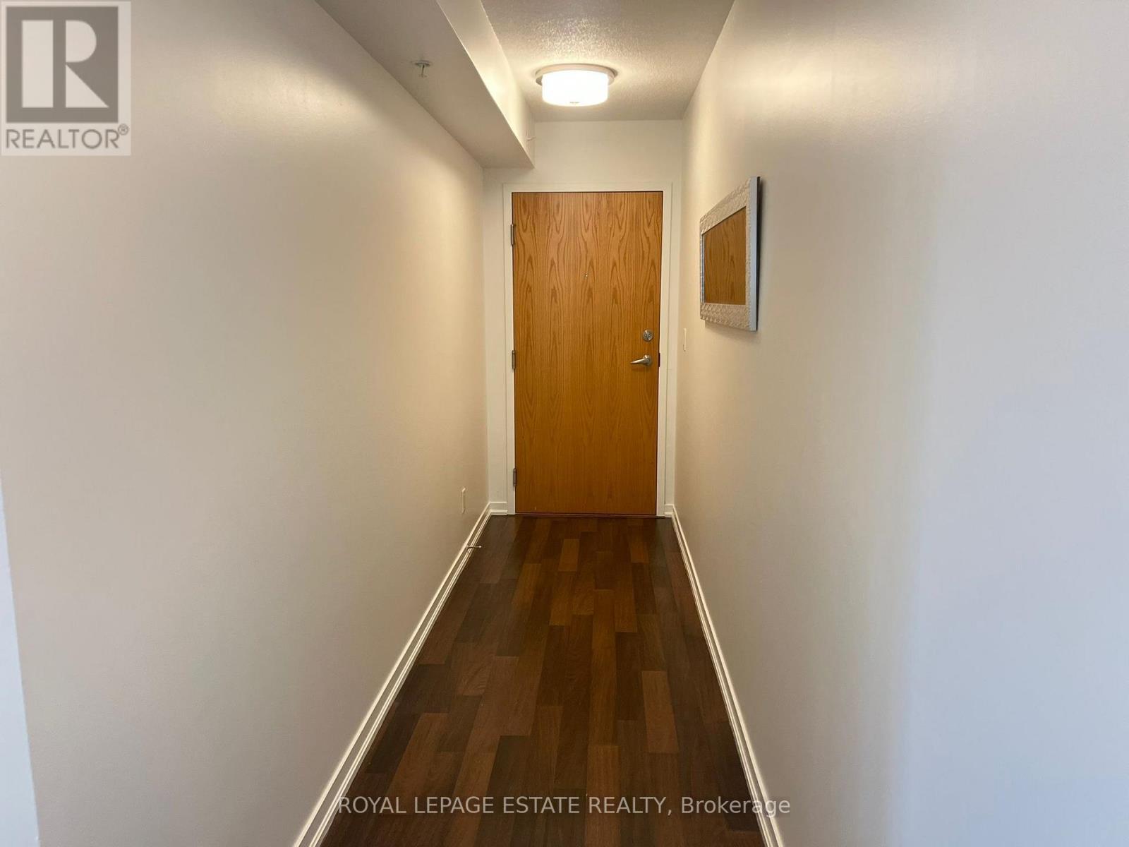 612 - 20 Joe Shuster Way, Toronto, ON - Indoor Photo Showing Other Room