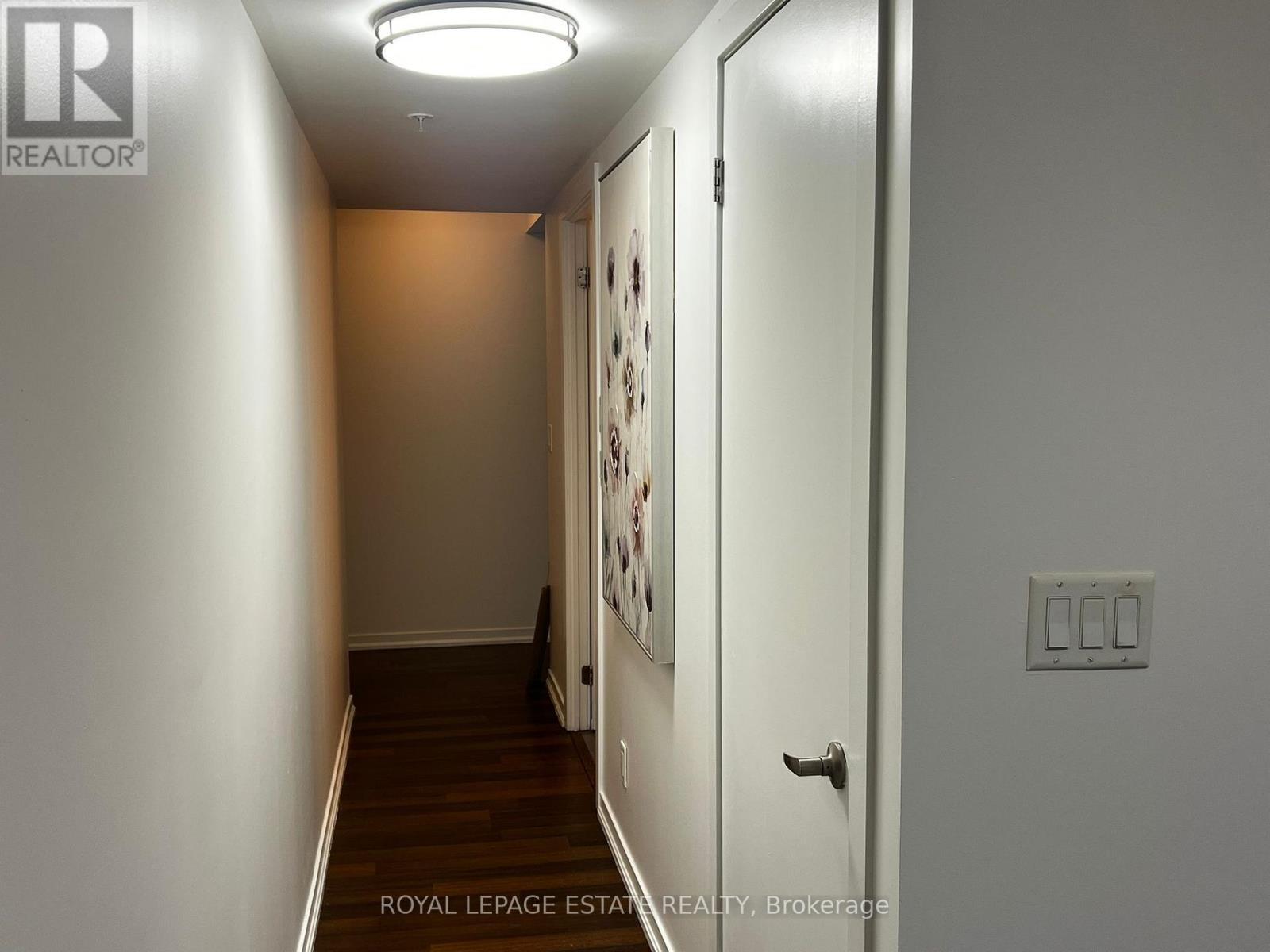 612 - 20 Joe Shuster Way, Toronto, ON - Indoor Photo Showing Other Room