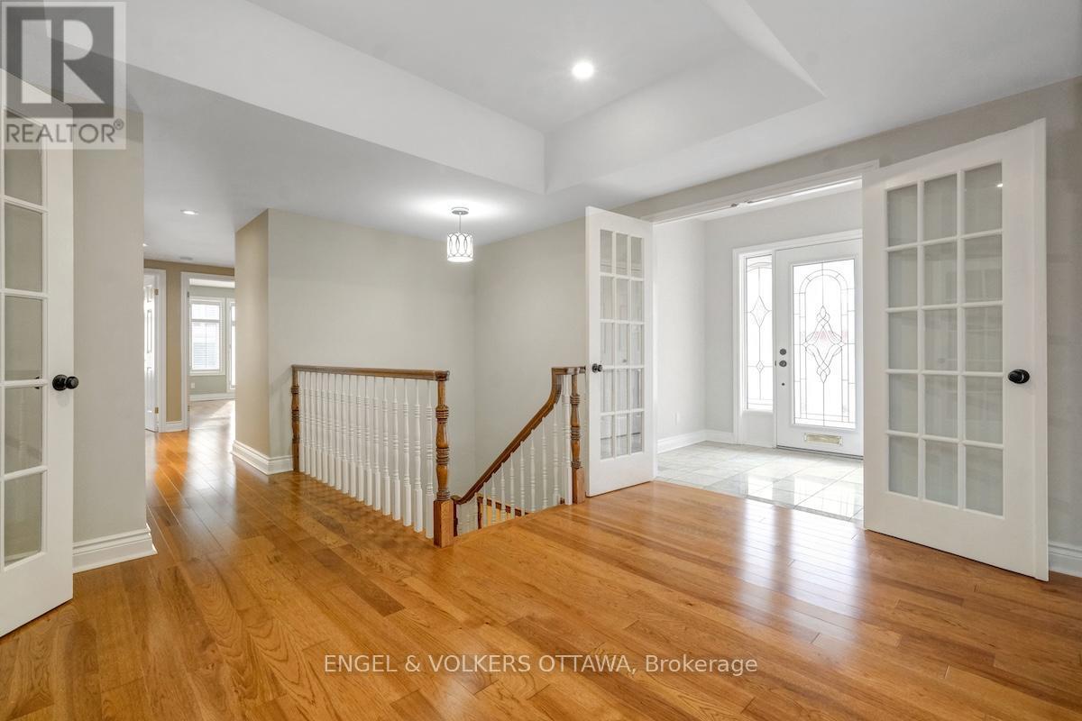 25 Bittern Court, Ottawa, ON - Indoor Photo Showing Other Room