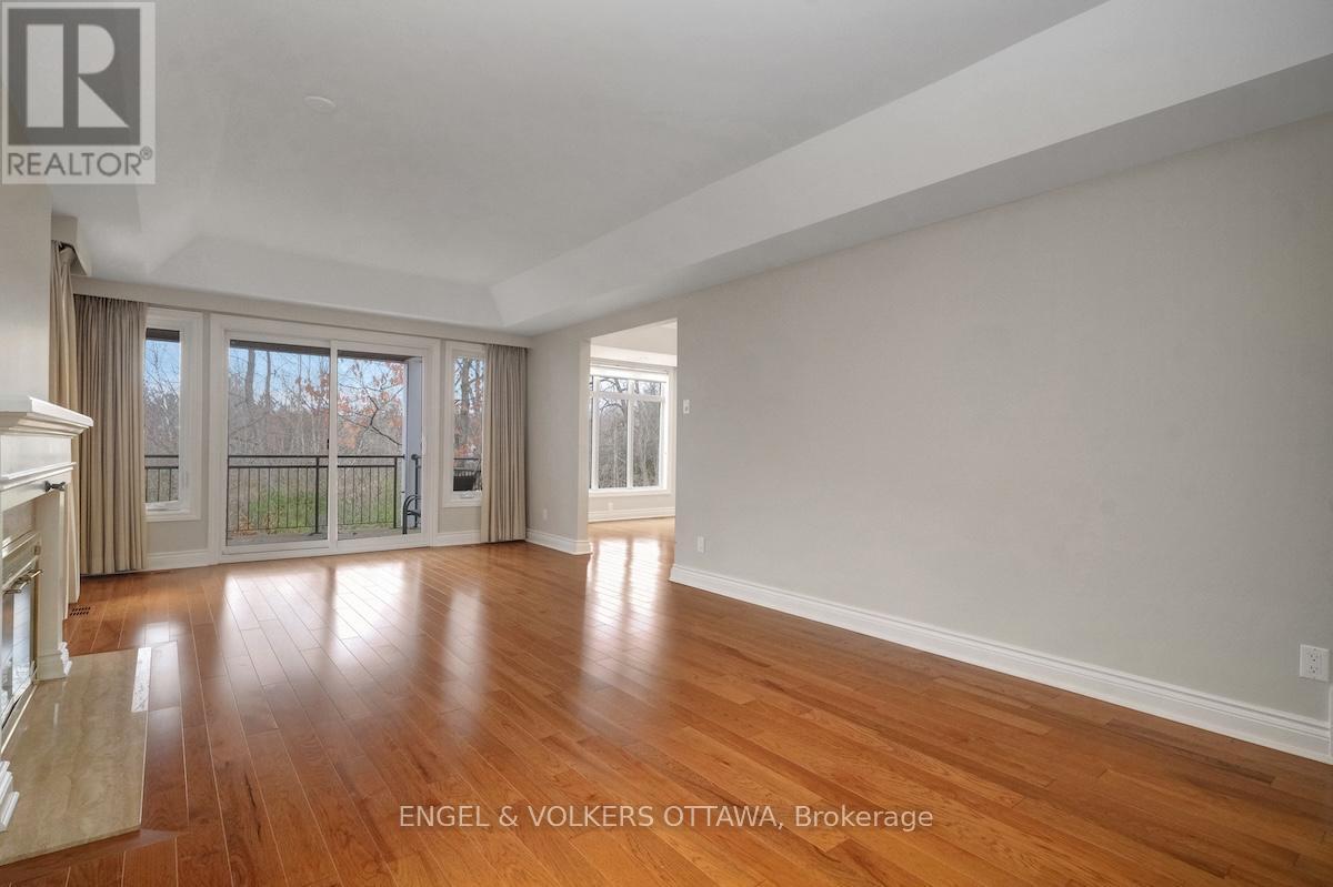 25 Bittern Court, Ottawa, ON - Indoor