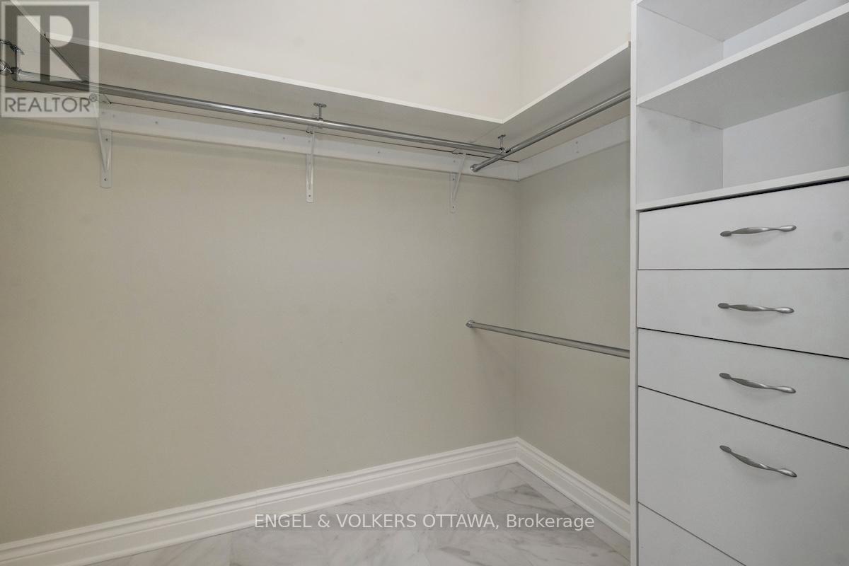 25 Bittern Court, Ottawa, ON - Indoor With Storage