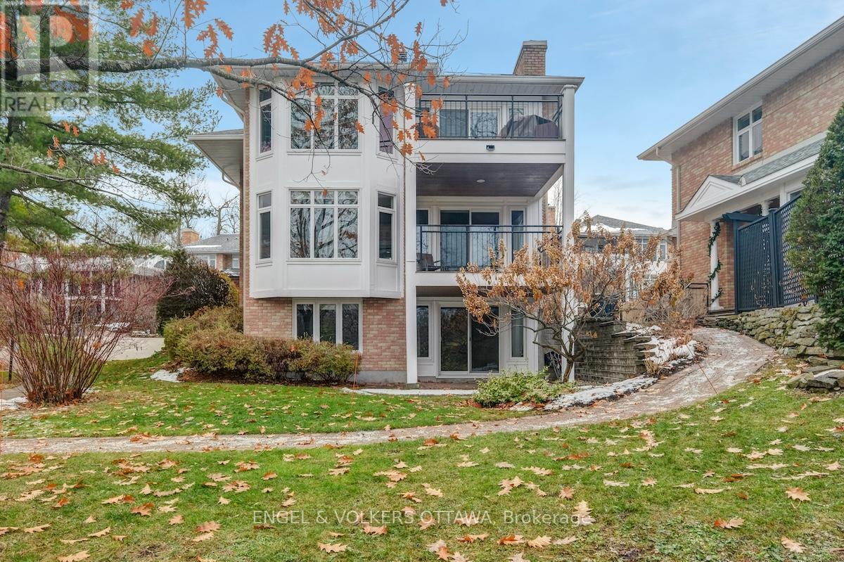 25 Bittern Court, Ottawa, ON - Outdoor With Balcony