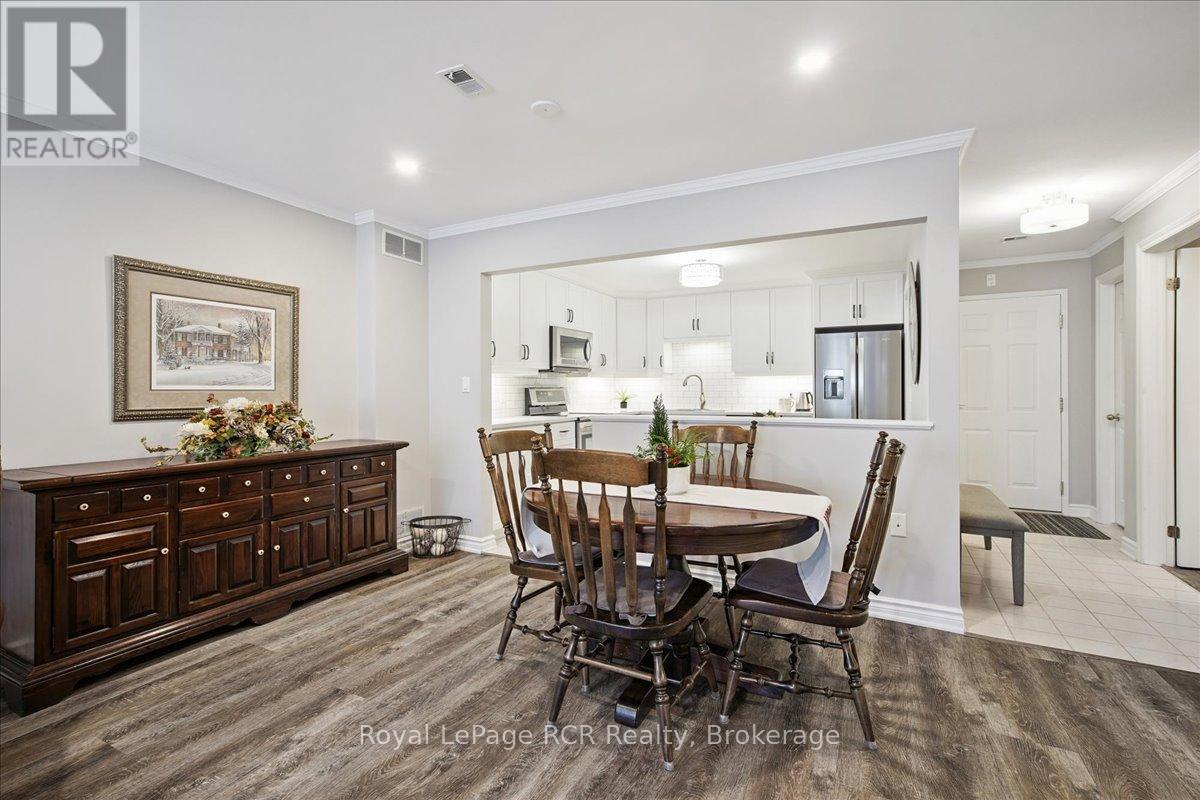 206 - 2555 3Rd Avenue W, Owen Sound, ON - Indoor Photo Showing Dining Room