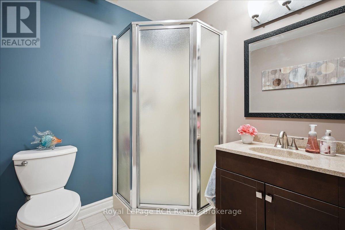 206 - 2555 3Rd Avenue W, Owen Sound, ON - Indoor Photo Showing Bathroom