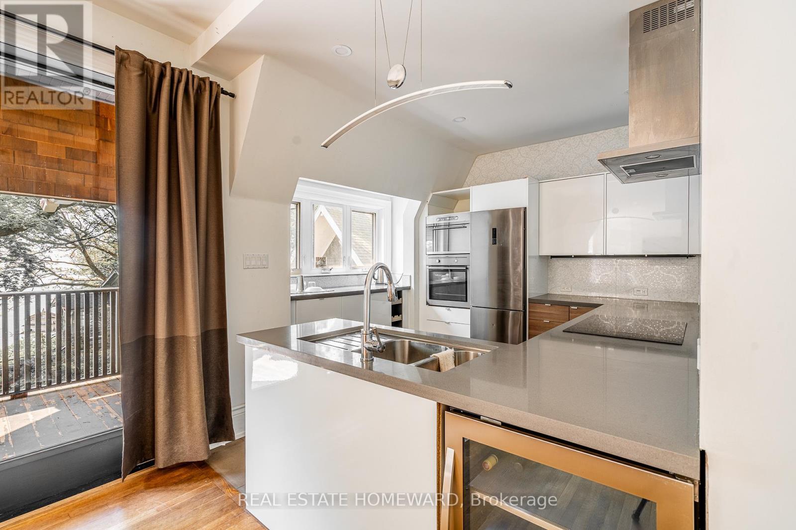 3025 Queen Street E, Toronto, ON - Indoor Photo Showing Kitchen With Double Sink