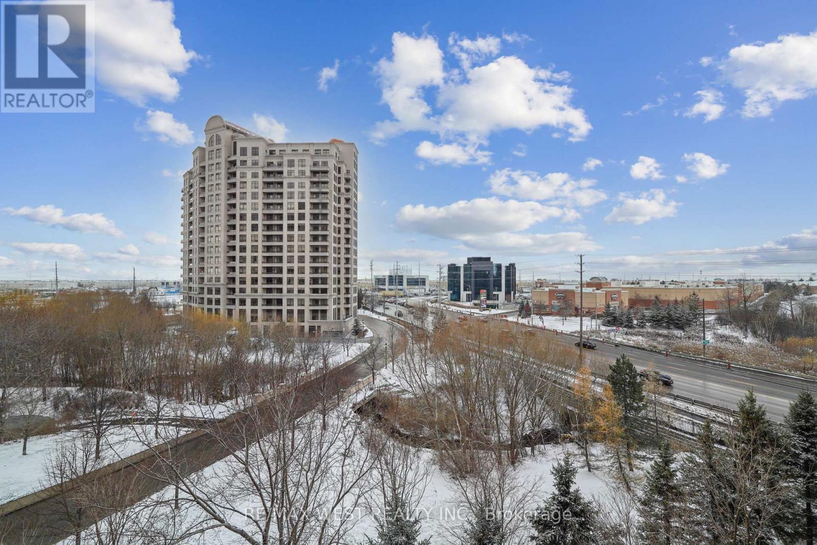 407 - 9235 Jane Street, Vaughan, ON - Outdoor With View