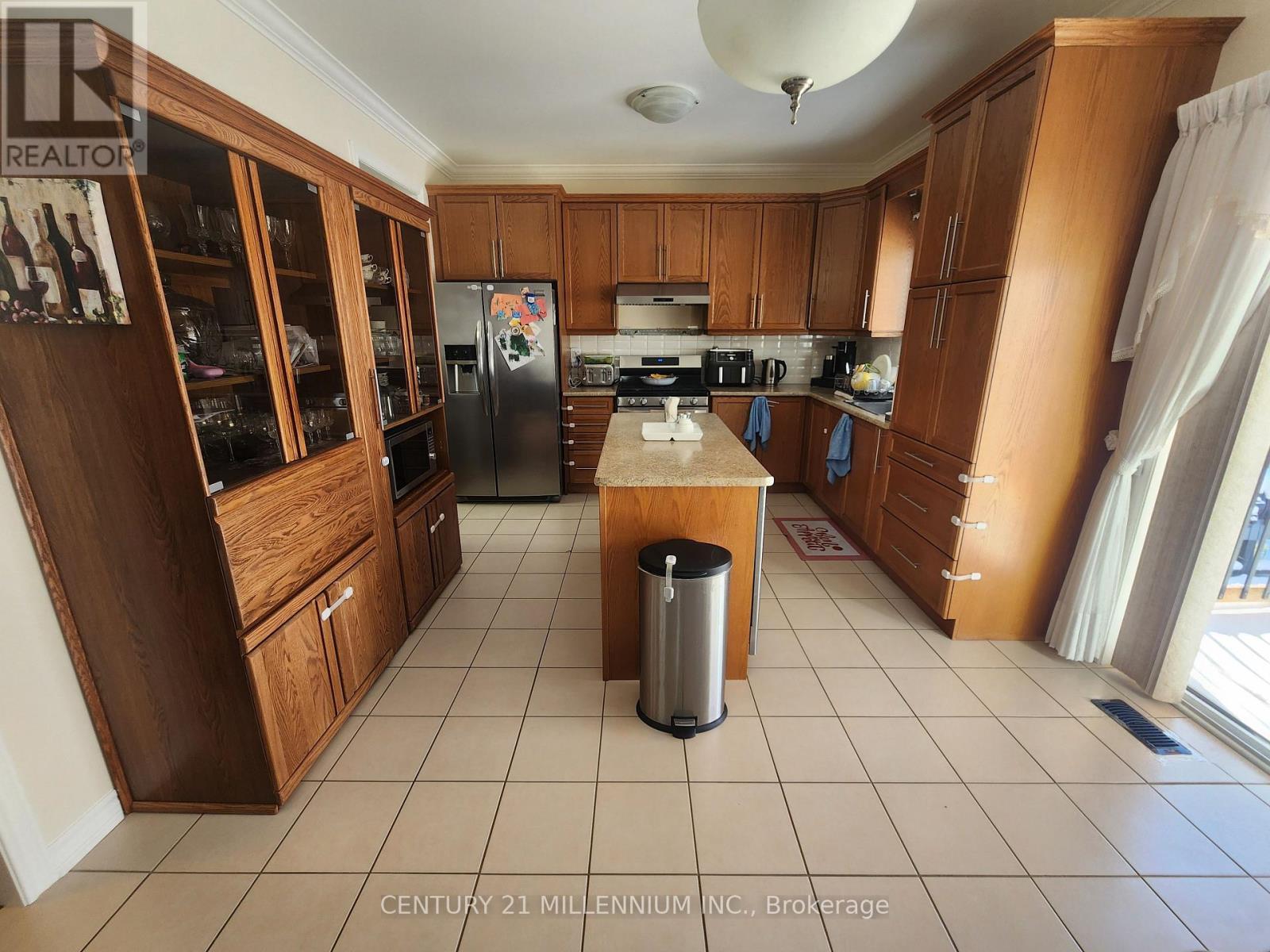 Main Kitchen - 524 Davis Drive, Shelburne, ON - Indoor Photo Showing Kitchen