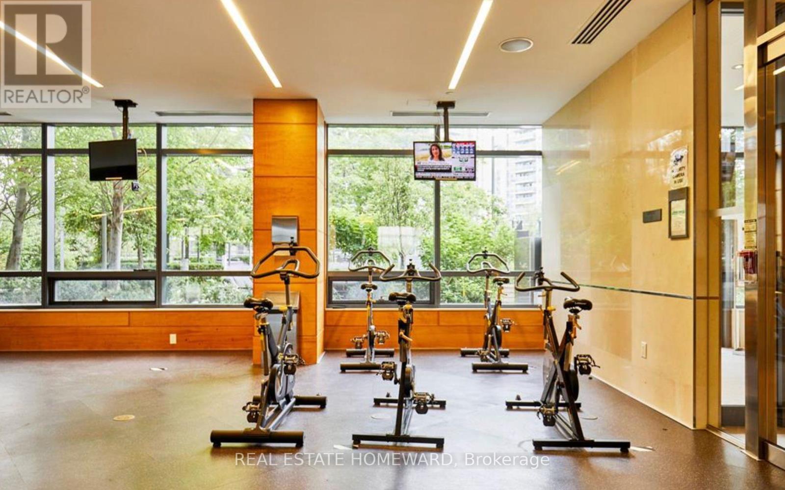 2509 - 2 Anndale Drive, Toronto, ON - Indoor Photo Showing Gym Room