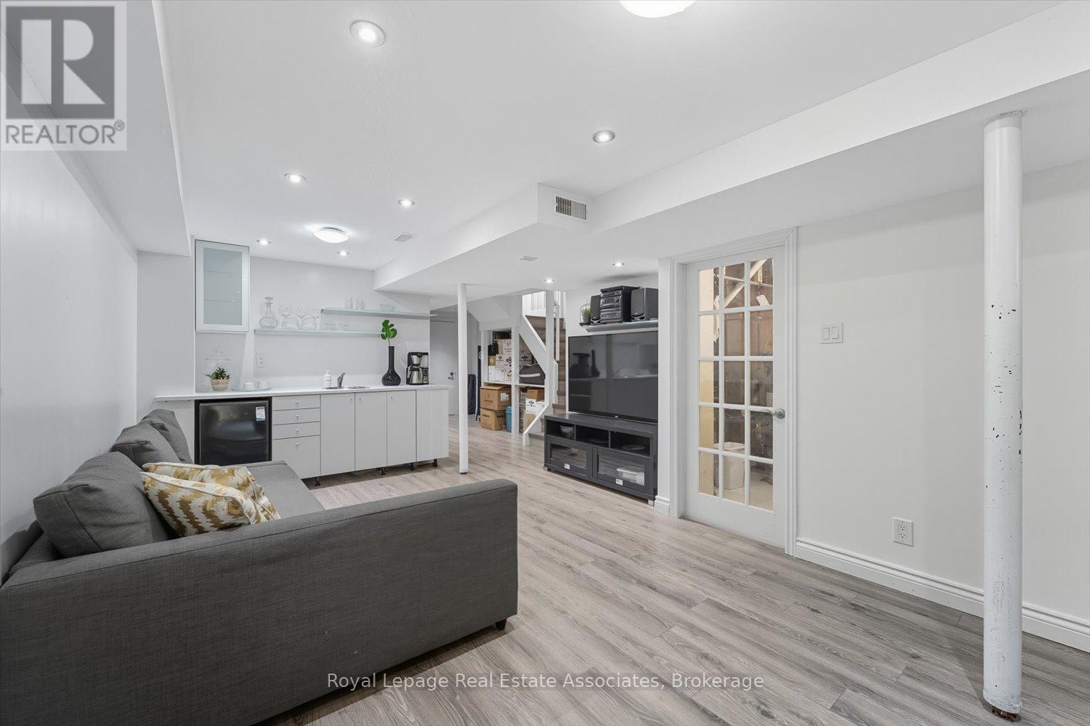 443 Stonetree Court, Mississauga, ON - Indoor