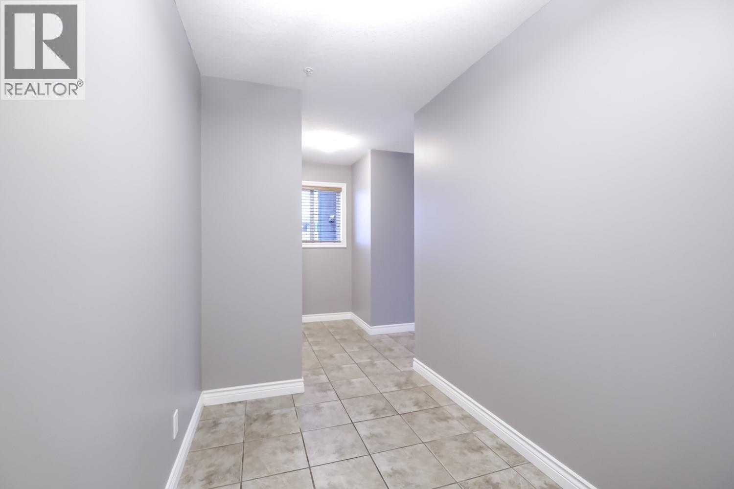 764 Government Street Unit# 101, Penticton, BC - Indoor Photo Showing Other Room