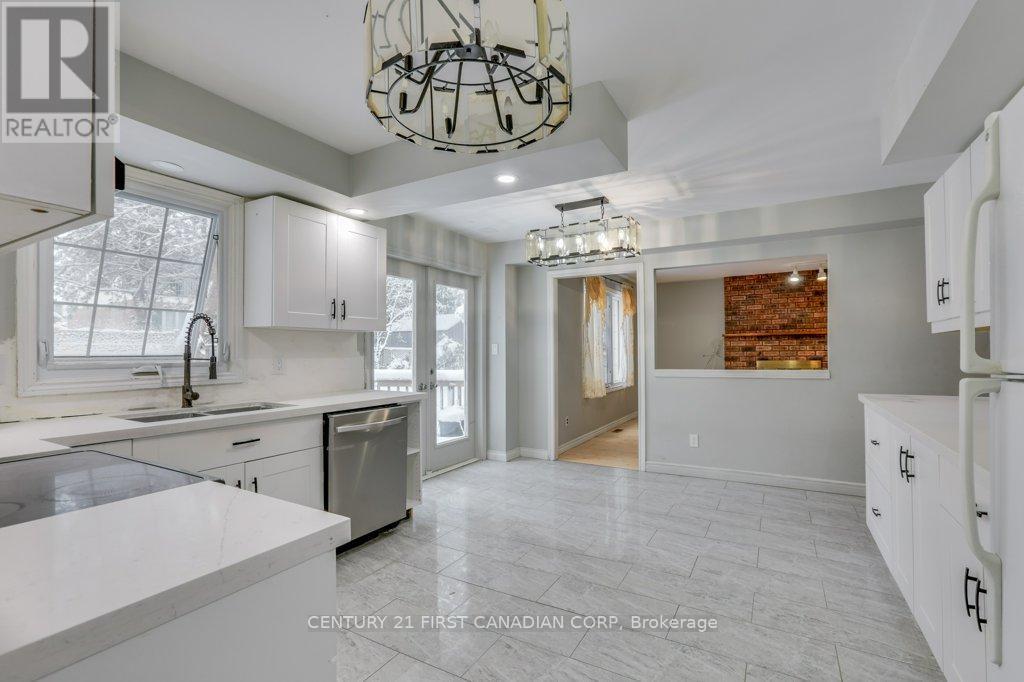 14 Donnybrook Road, London North (North B), ON - Indoor Photo Showing Kitchen