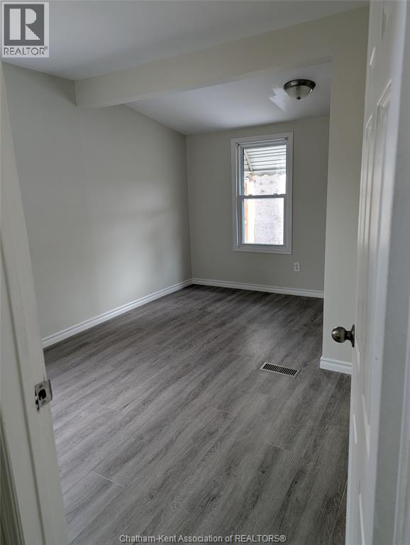 264 Delaware Avenue, Chatham, ON - Indoor Photo Showing Other Room