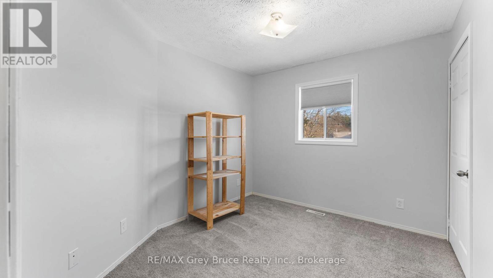 1666 3Rd Avenue W, Owen Sound, ON - Indoor Photo Showing Other Room