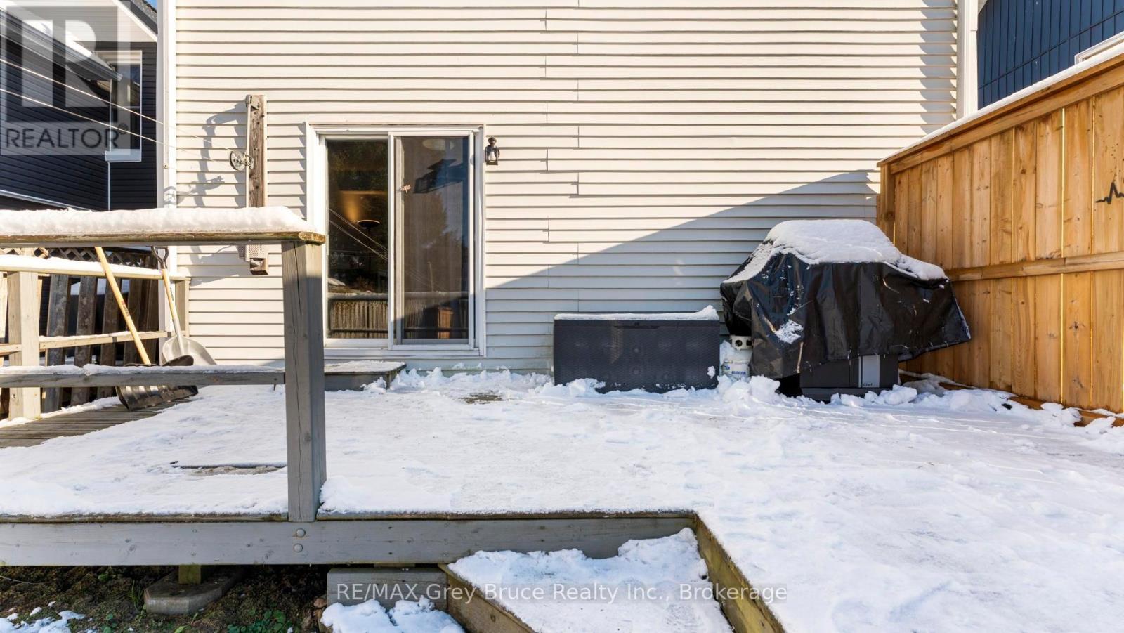 1666 3Rd Avenue W, Owen Sound, ON - Outdoor With Exterior