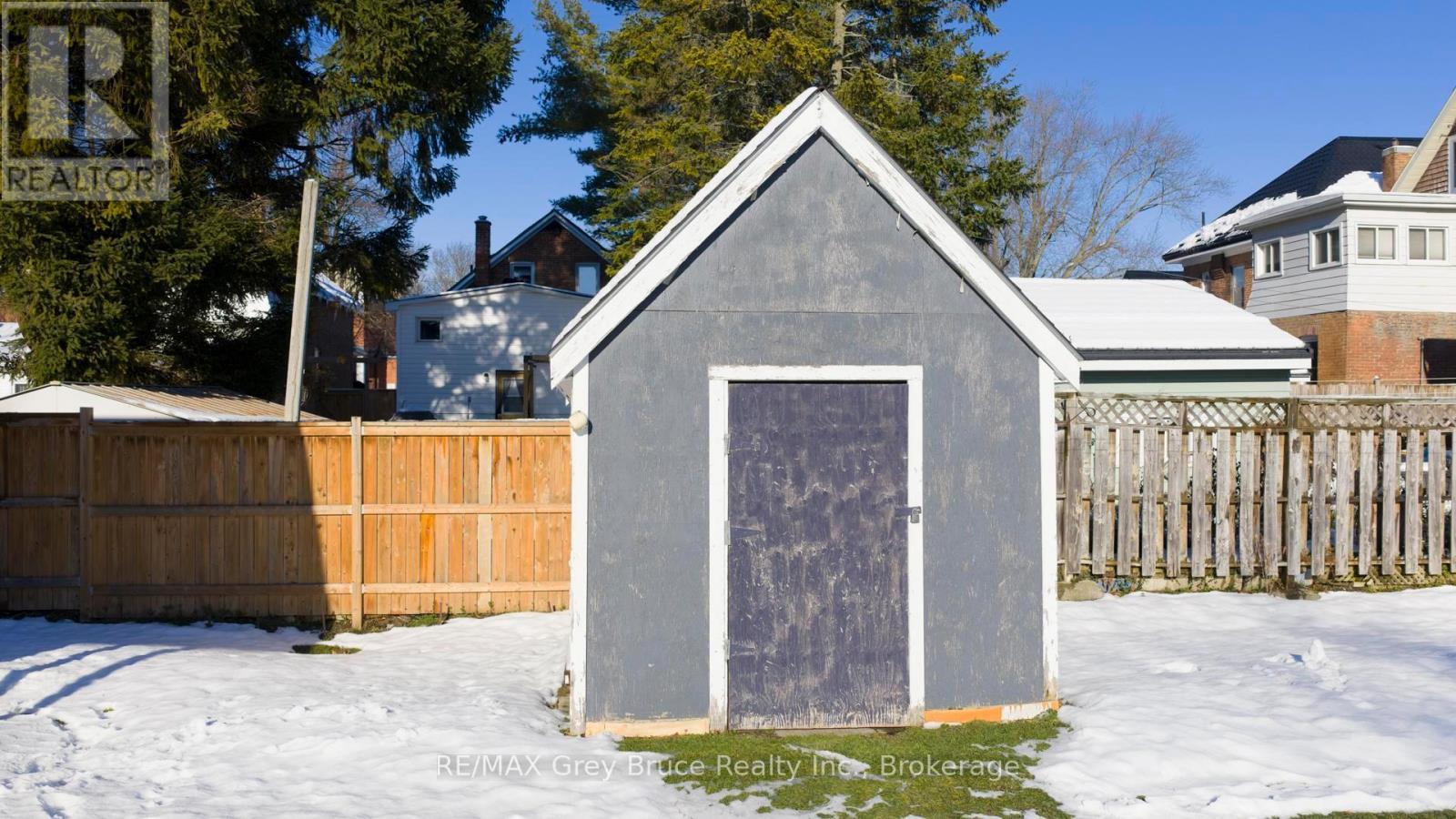 1666 3Rd Avenue W, Owen Sound, ON - Outdoor