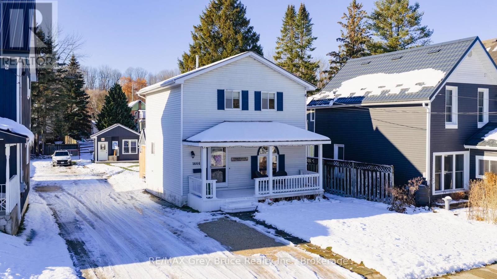 1666 3Rd Avenue W, Owen Sound, ON - Outdoor With Deck Patio Veranda