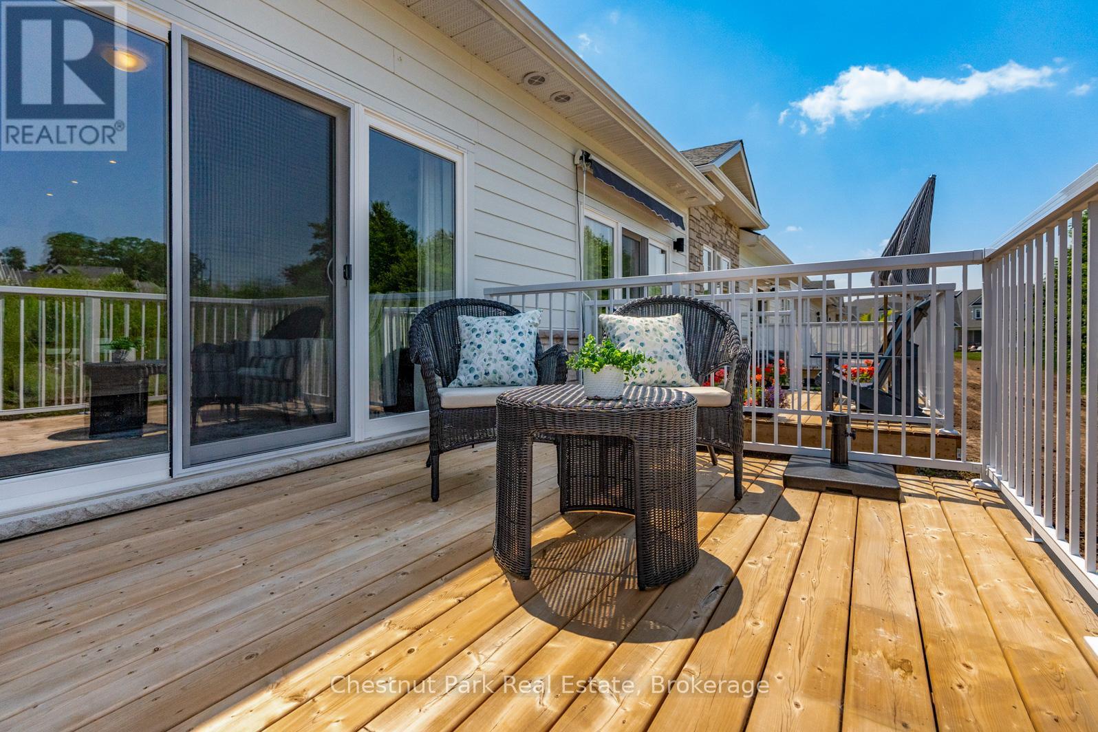 161 Hawthorn Crescent, Georgian Bluffs, ON - Outdoor With Deck Patio Veranda With Exterior