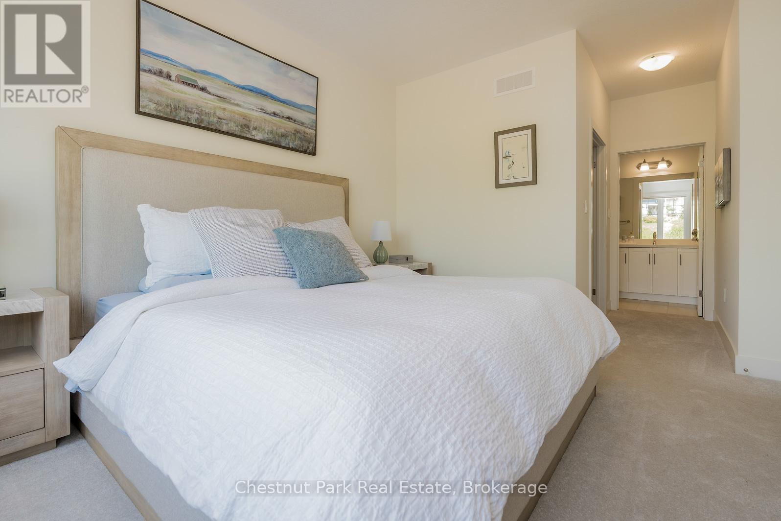 161 Hawthorn Crescent, Georgian Bluffs, ON - Indoor Photo Showing Bedroom
