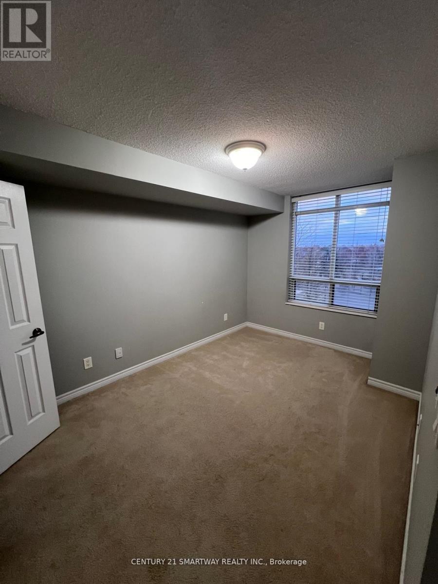 425 - 700 Humberwood Boulevard, Toronto, ON - Indoor Photo Showing Other Room