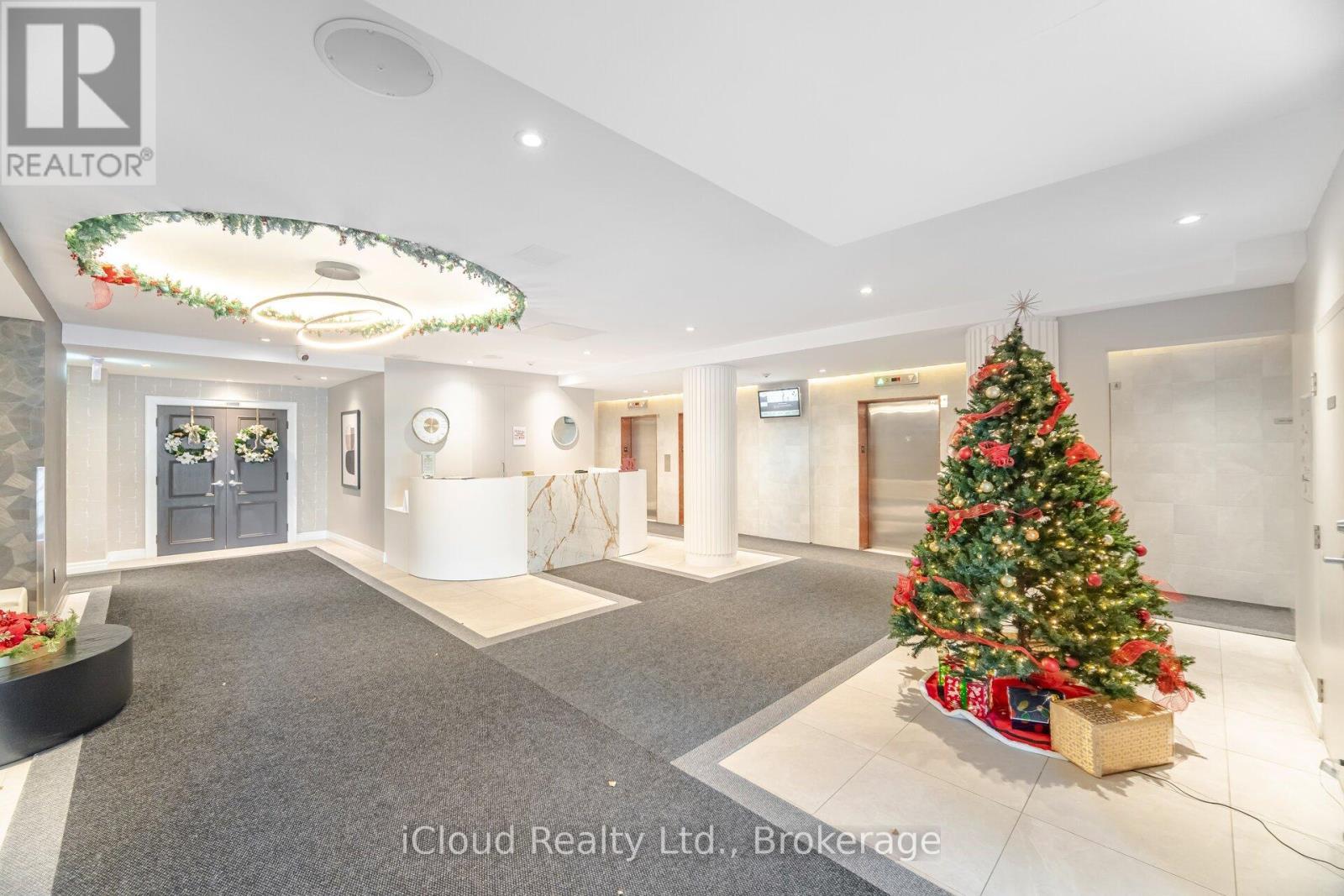 1511 - 550 Webb Drive, Mississauga, ON - Indoor Photo Showing Other Room