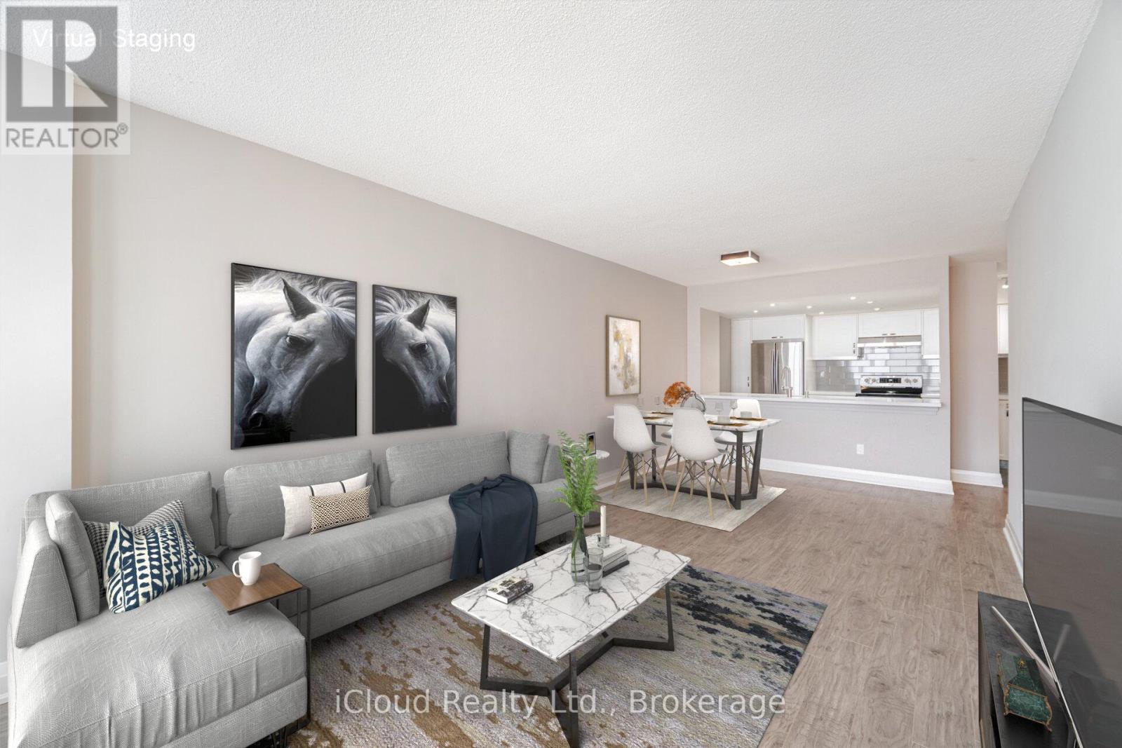 1511 - 550 Webb Drive, Mississauga, ON - Indoor Photo Showing Living Room