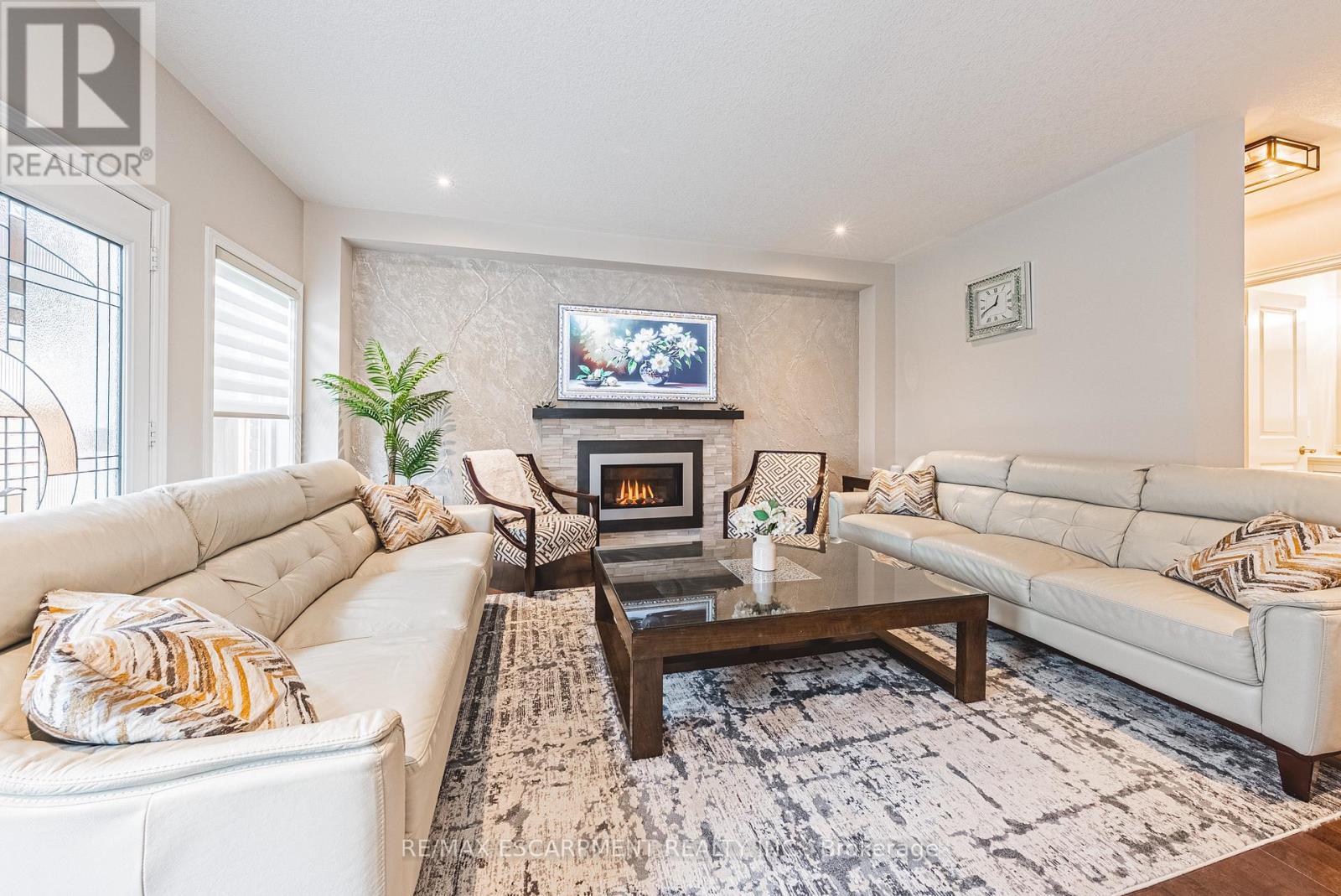 96 Hidden Ridge Crescent, Hamilton, ON - Indoor Photo Showing Living Room With Fireplace