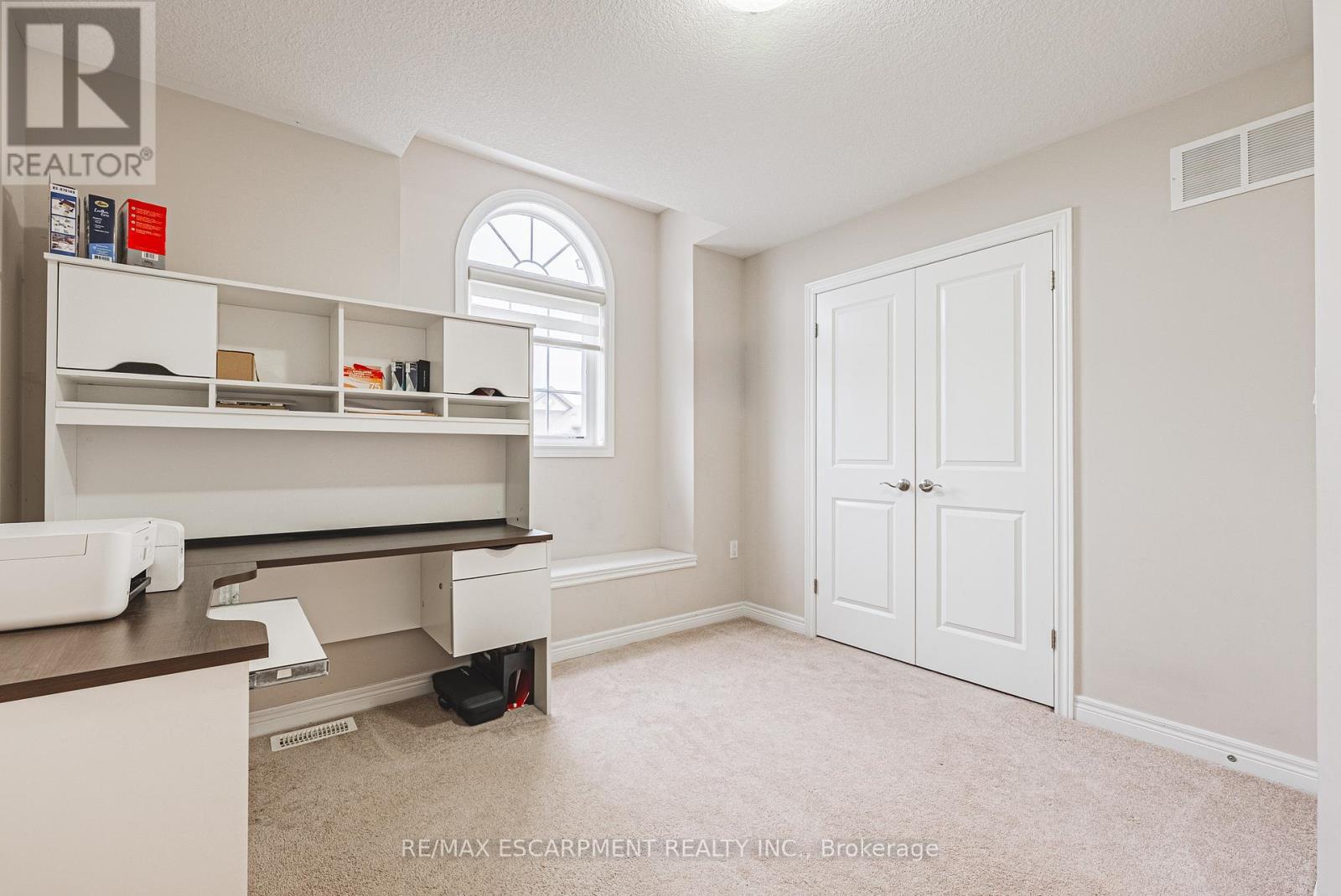 96 Hidden Ridge Crescent, Hamilton, ON - Indoor