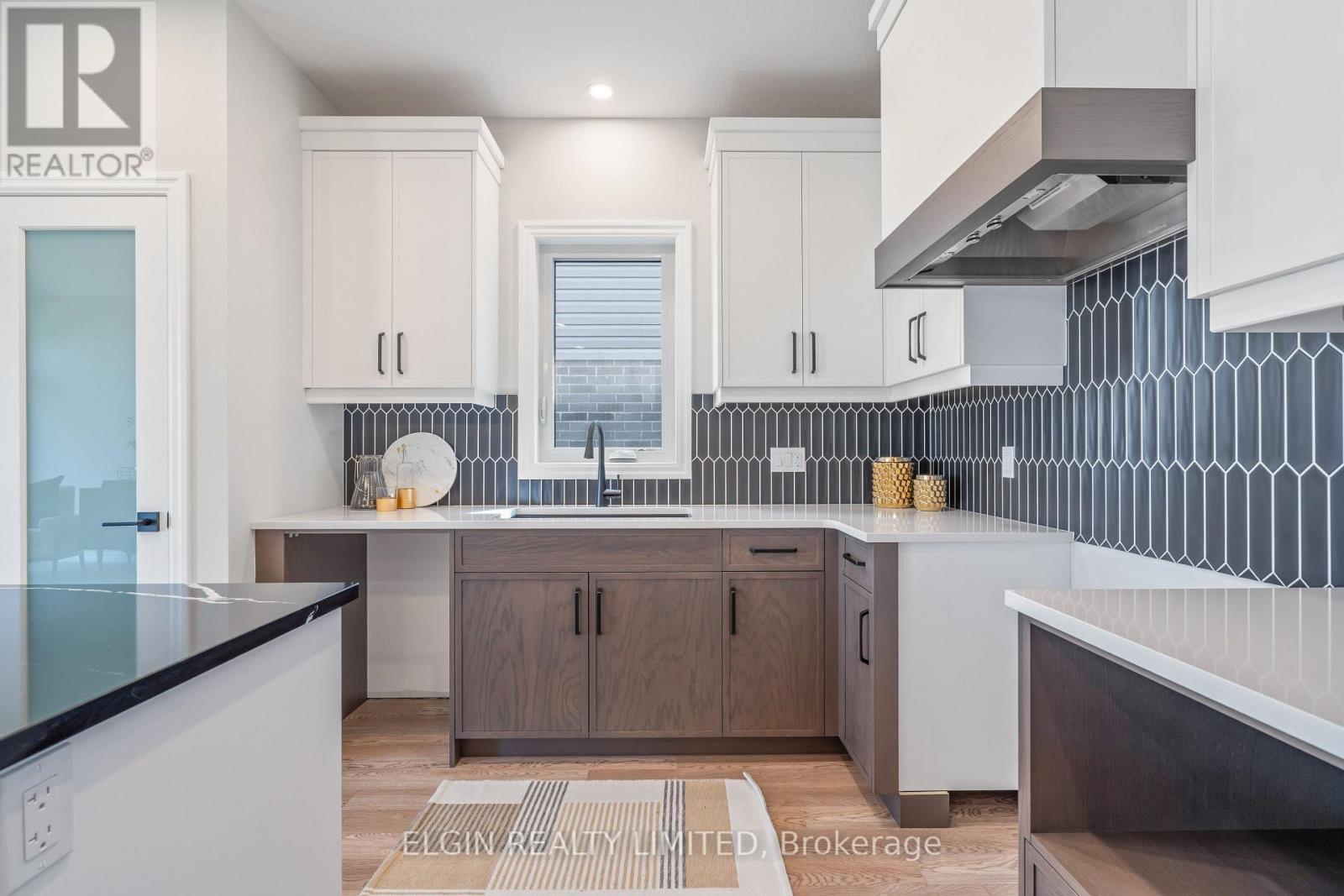9 Dunning Way, St. Thomas, ON - Indoor Photo Showing Kitchen