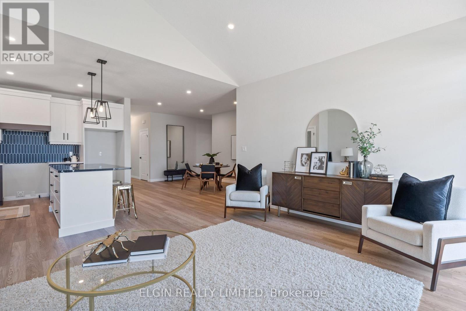 9 Dunning Way, St. Thomas, ON - Indoor Photo Showing Other Room