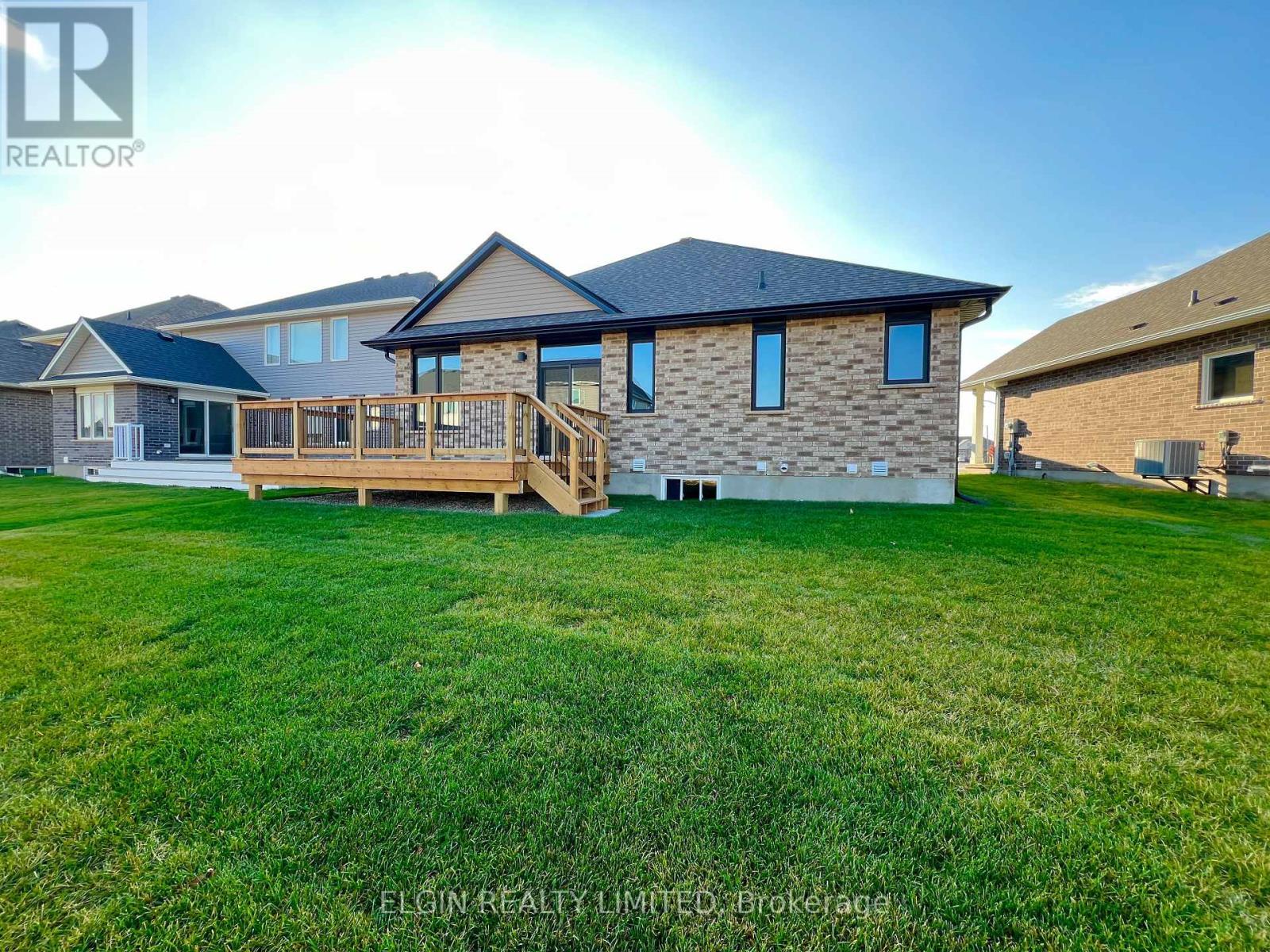 9 Dunning Way, St. Thomas, ON - Outdoor With Deck Patio Veranda