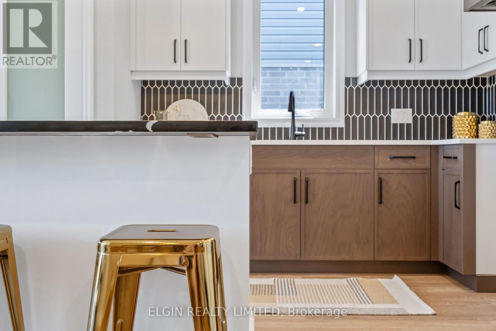 9 Dunning Way, St. Thomas, ON - Indoor Photo Showing Kitchen