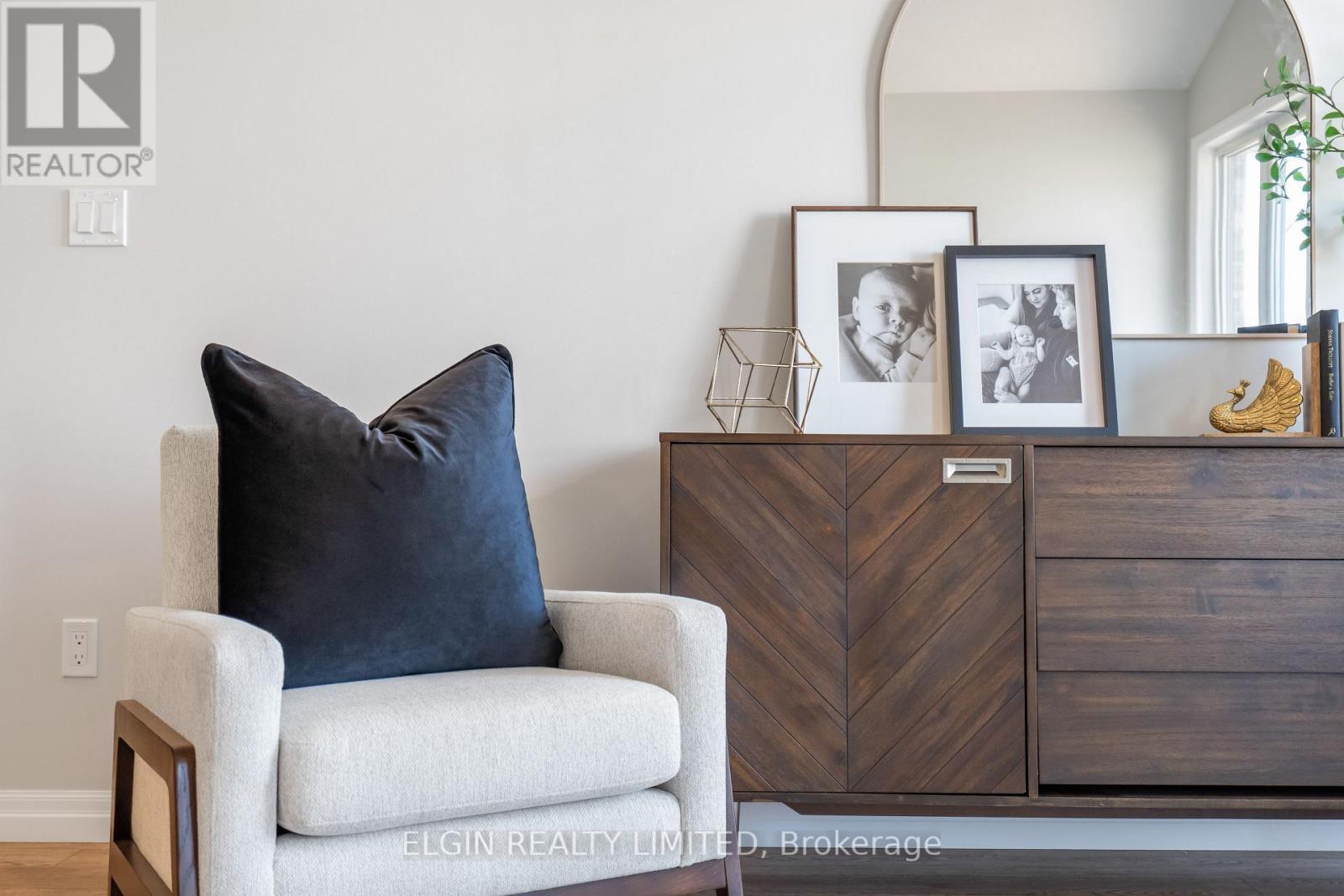 9 Dunning Way, St. Thomas, ON - Indoor Photo Showing Other Room