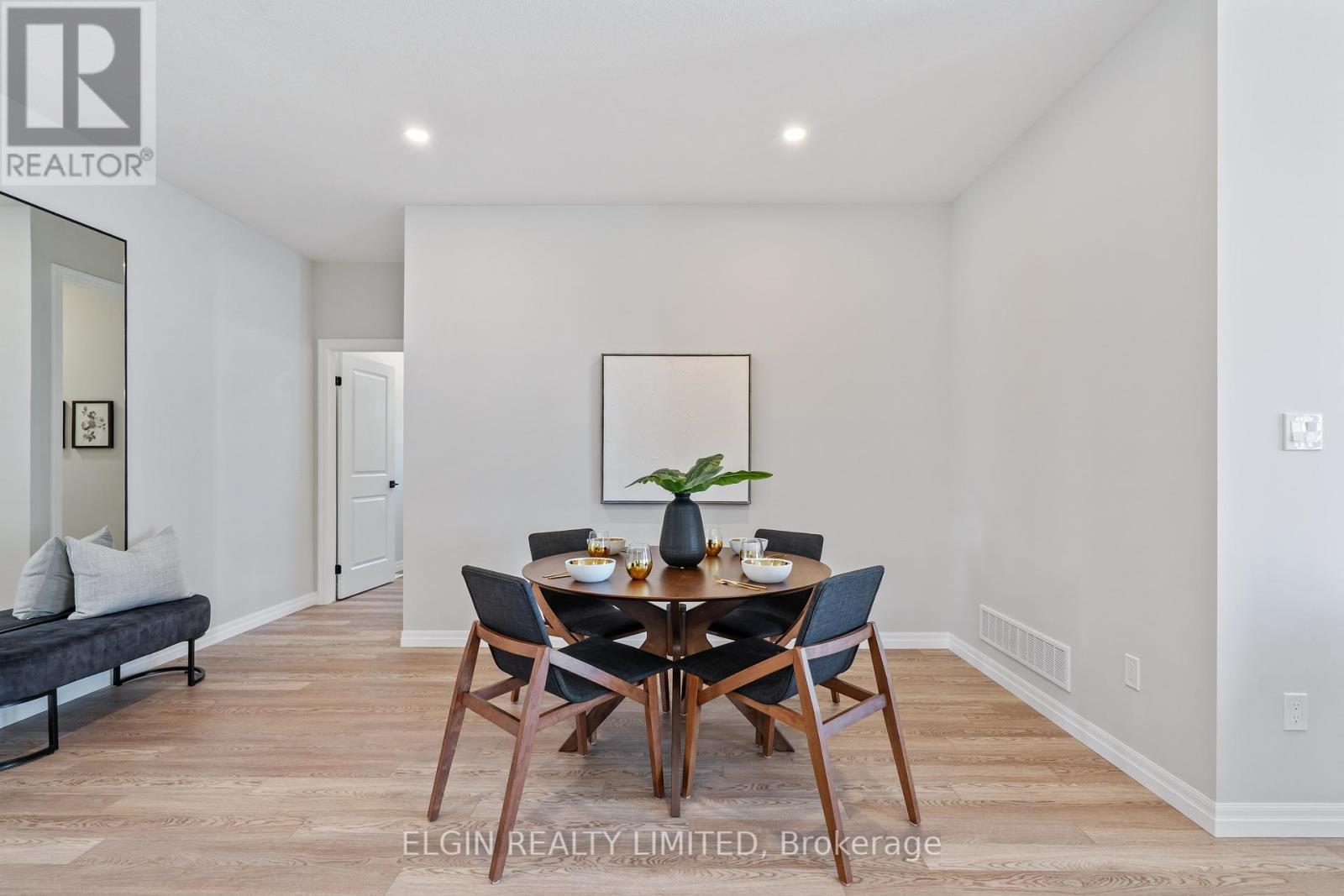 9 Dunning Way, St. Thomas, ON - Indoor