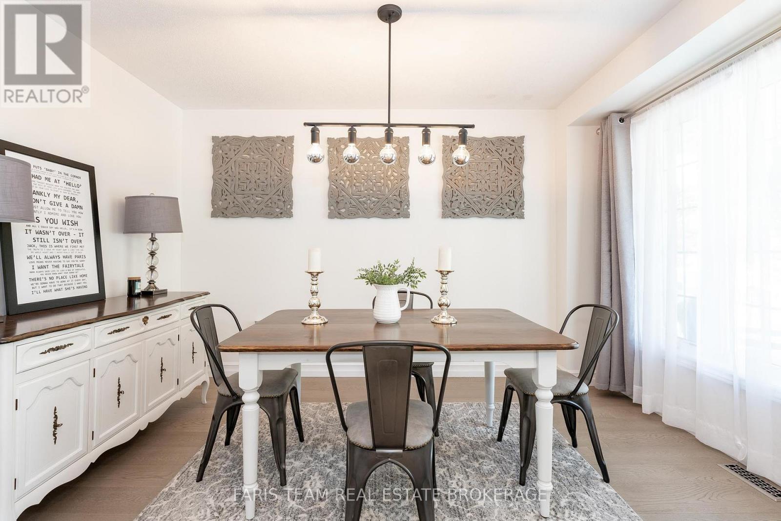 3 Saxon Road, Barrie, ON - Indoor Photo Showing Dining Room