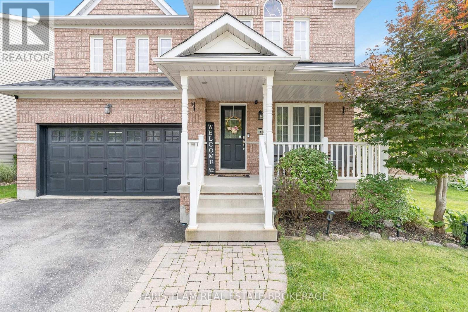 3 Saxon Road, Barrie, ON - Outdoor With Facade