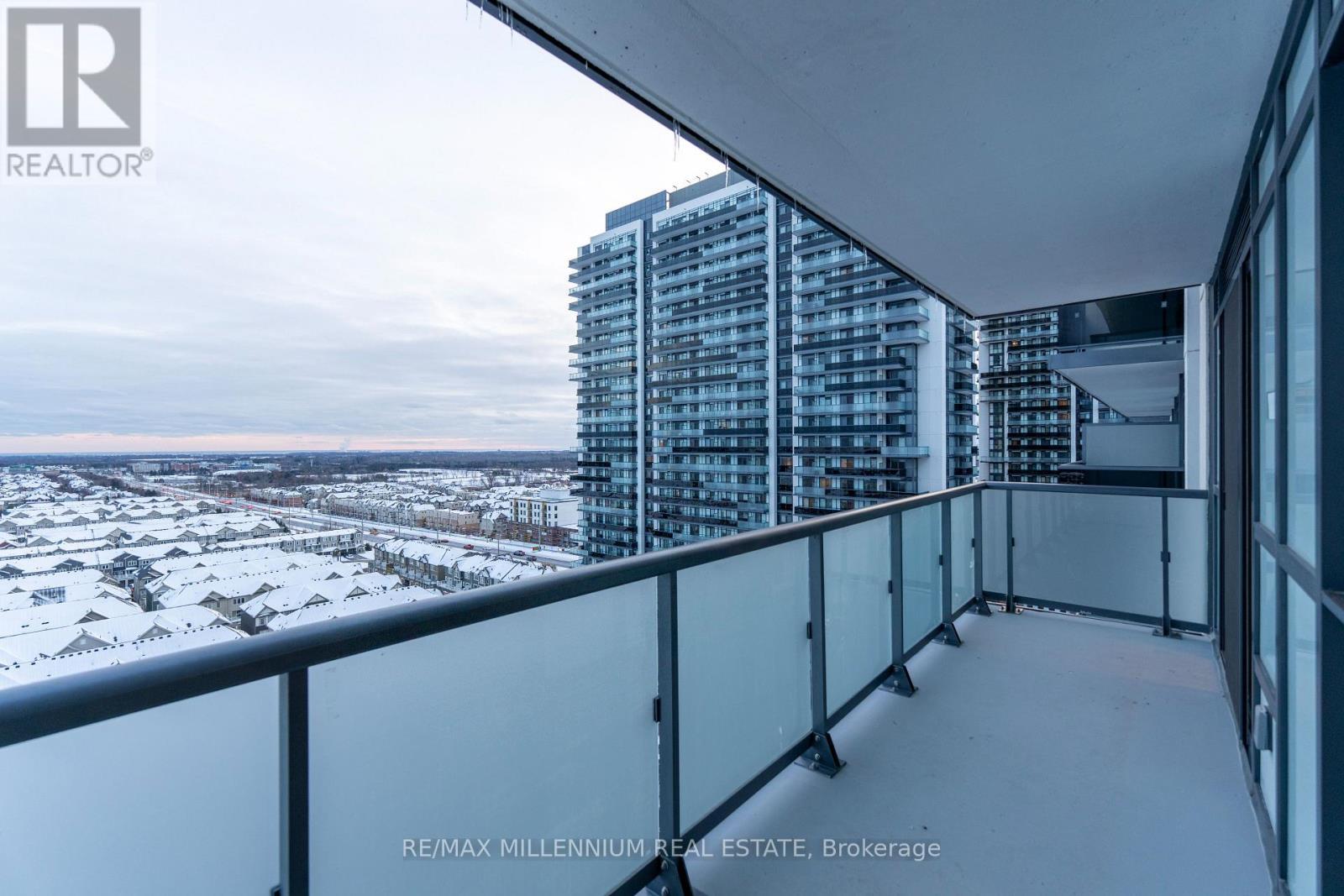 1540 - 2545 Simcoe Street N, Oshawa, ON - Outdoor With Balcony With View