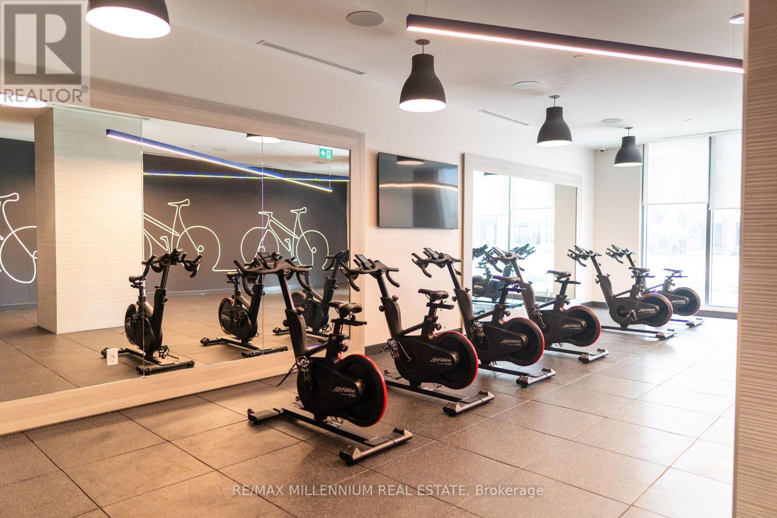 1540 - 2545 Simcoe Street N, Oshawa, ON - Indoor Photo Showing Gym Room