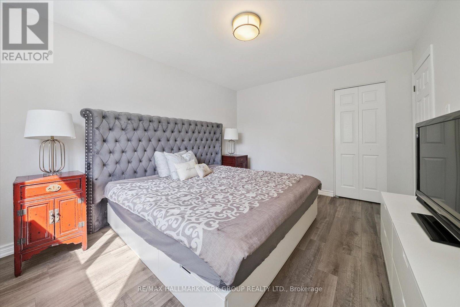 67 Thorah Concession 1 Road, Brock, ON - Indoor Photo Showing Bedroom