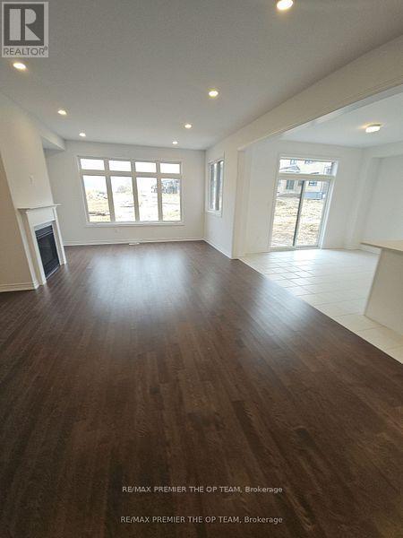 5 Abbey Crescent, Barrie, ON - Indoor Photo Showing Other Room