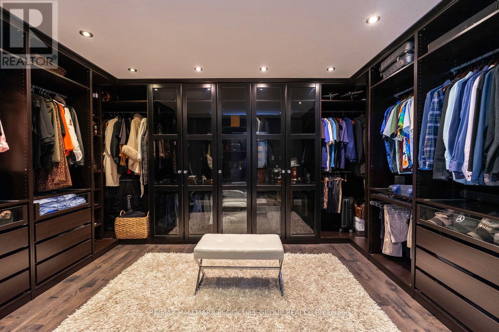 127 Goldfinch Crescent, Tiny, ON - Indoor With Storage