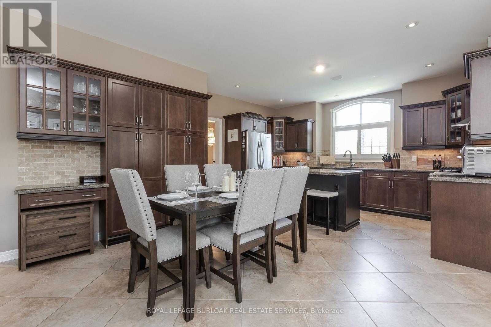 264 Dorchester Drive, Grimsby, ON - Indoor